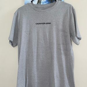 Kids Calvin Klein tee